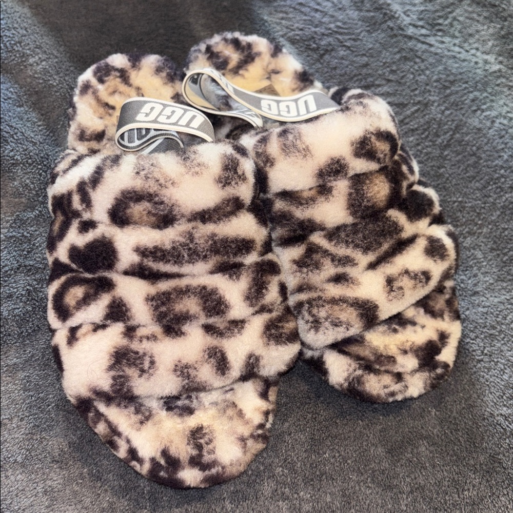 UGG Fluff Yeah Panther Stormy Grey Slide Slipper Women's Sz 6